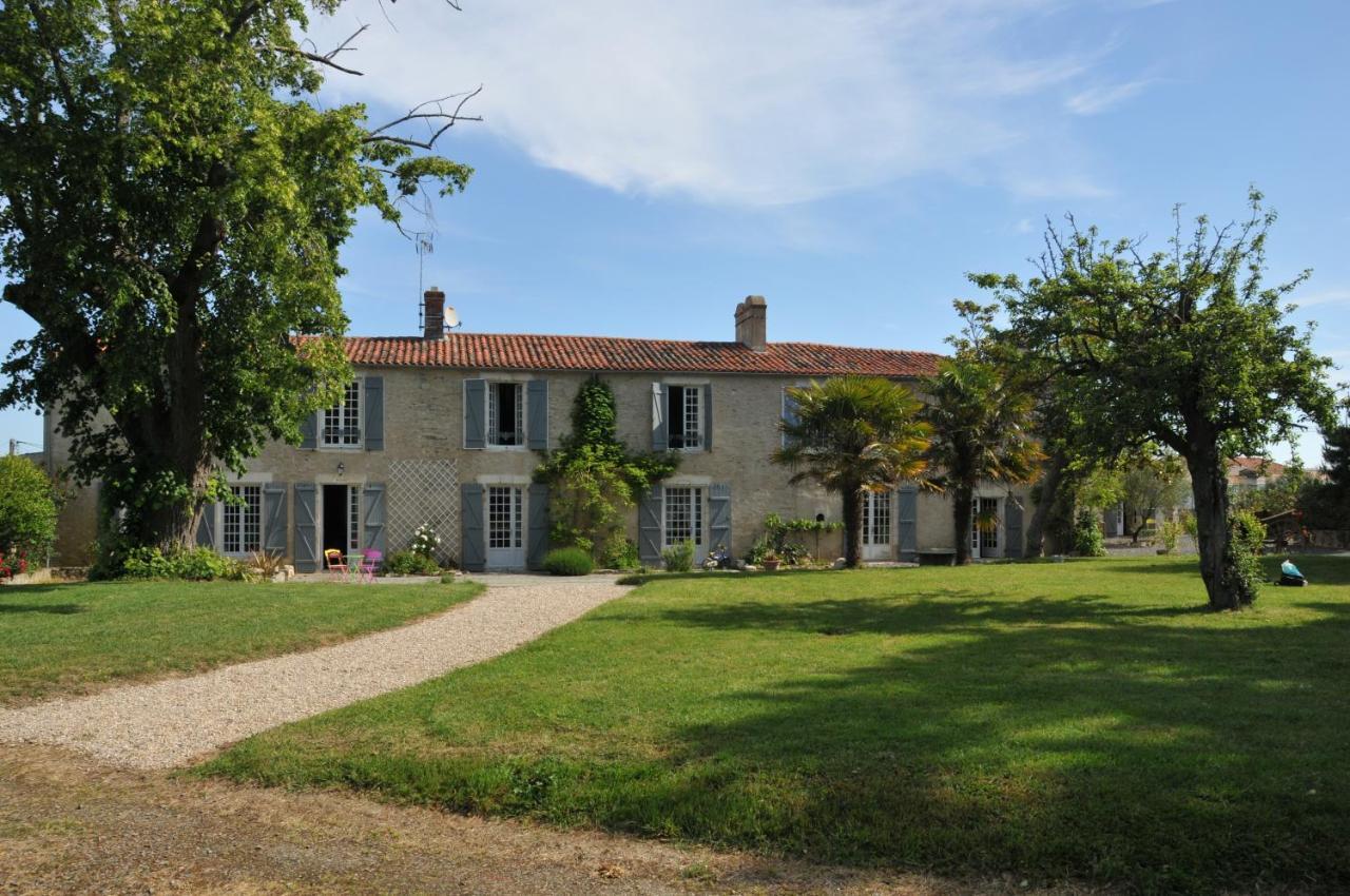 Hôtel Le Logis De La Venerie à Olonne-sur-Mer Extérieur photo